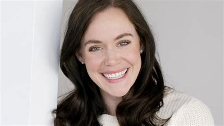 Tessa Virtue Biography, Age, Height, Husband, Net Worth, Family