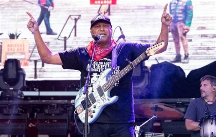 Tom Morello Biography, Age, Height, Wife, Net Worth, Family