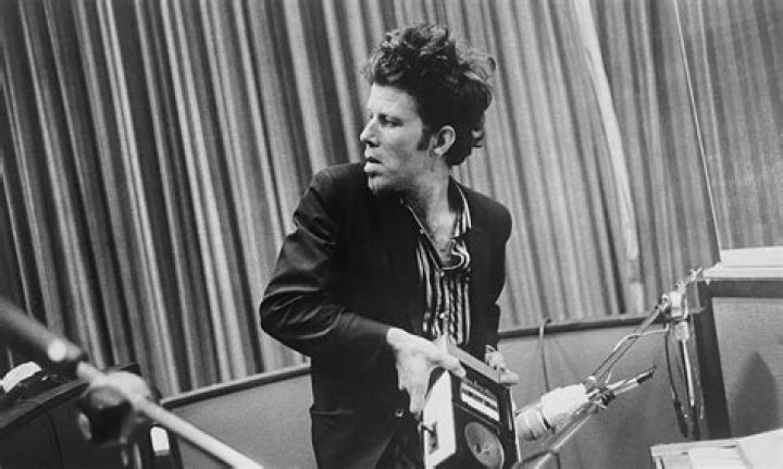 Tom Waits Biography, Age, Height, Wife, Net Worth, Family