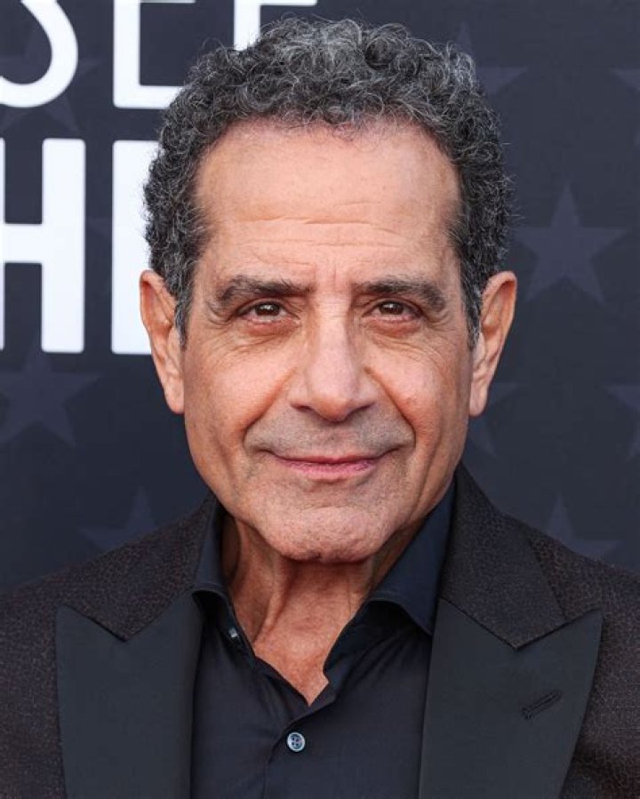 Tony Shalhoub Biography, Age, Height, Wife, Net Worth, Family