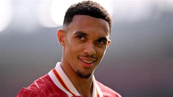 Trent Alexander-Arnold Biography, Age, Height, Wife, Net Worth, Family