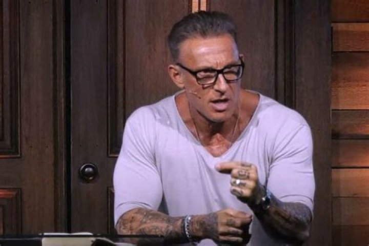 Tullian Tchividjian Biography, Age, Height, Wife, Net Worth, Family