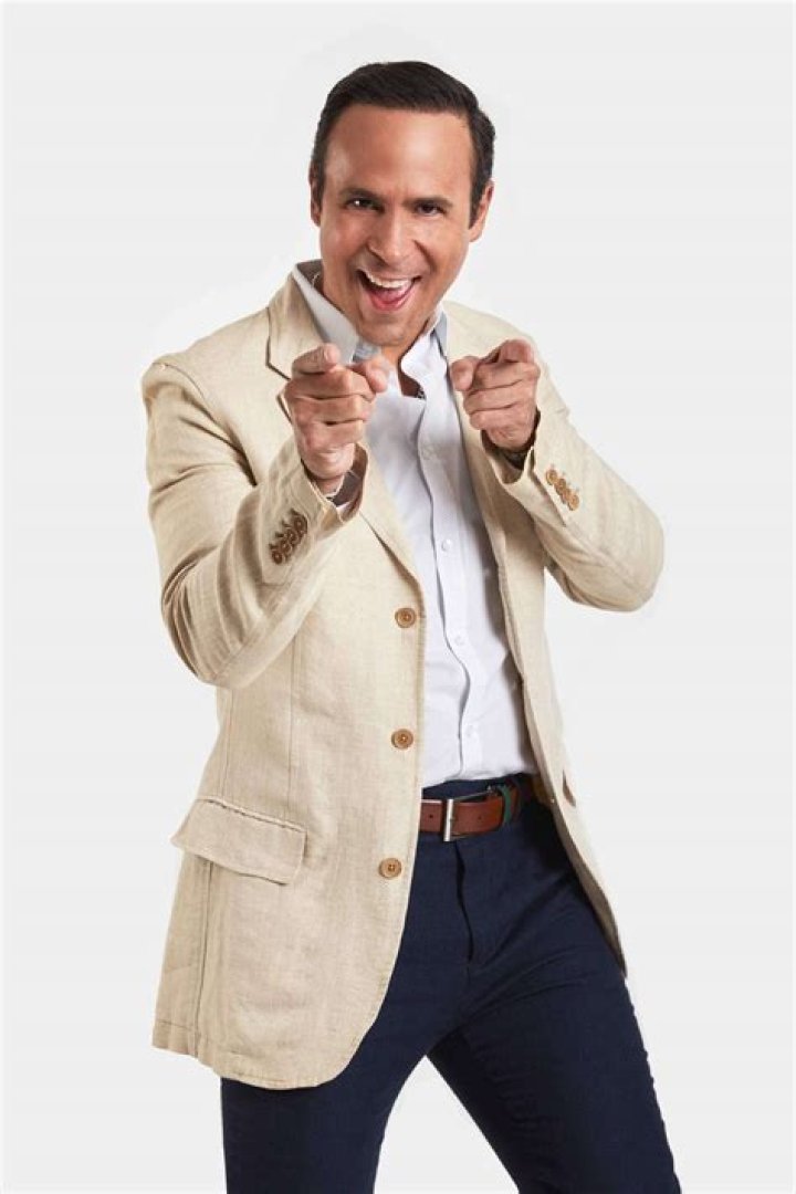 Ulises de la Torre Biography, Age, Height, Wife, Net Worth, Family