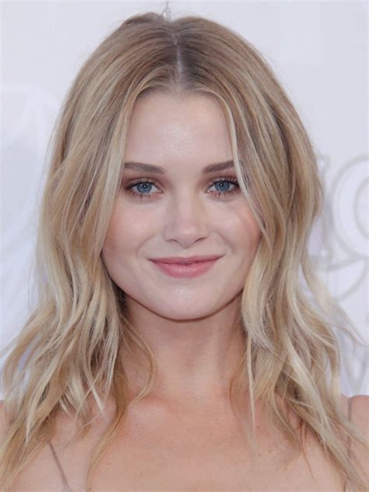 Virginia Gardner Biography, Age, Height, Husband, Net Worth, Family