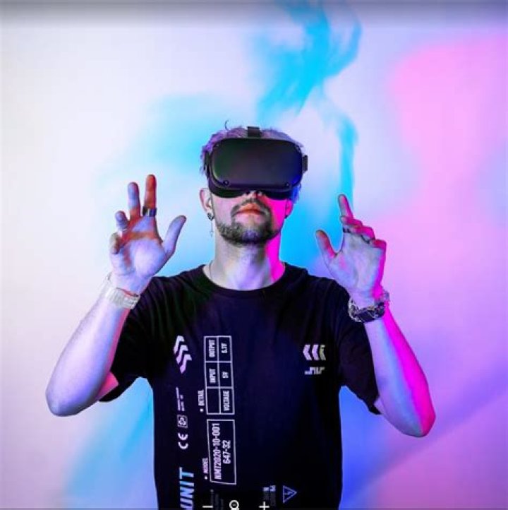 Virtual Riot Biography, Age, Height, Wife, Net Worth, Family