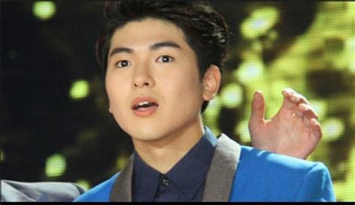 Yohan Hwang Biography, Age, Height, Wife, Net Worth, Family