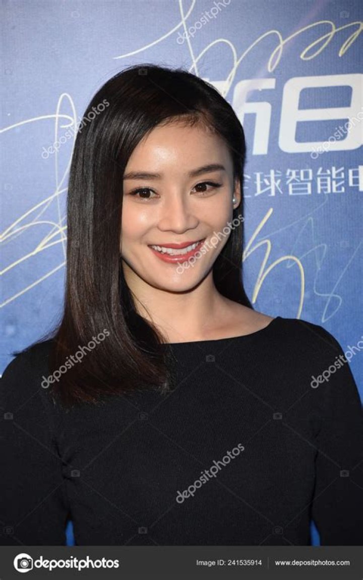 Yuan Shanshan Biography, Age, Height, Husband, Net Worth, Family