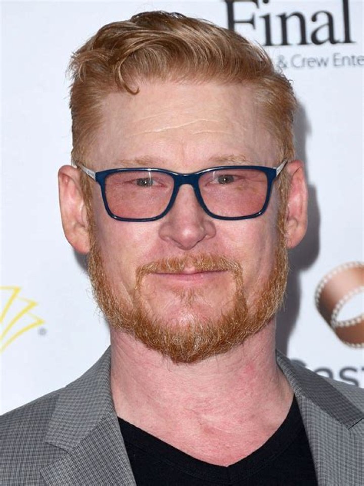 Zack Ward biografía, edad, altura, esposo, net worth, familia